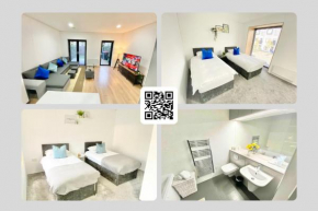 Large Townhouse 5 Beds with Two Parking Spaces - Manchester City Centre